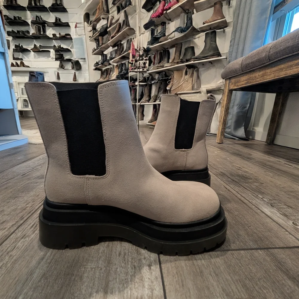 Urban Outfitters Mens Gray Mason Boots - Picture 2 of 6
